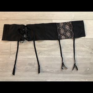 Fredericks Of Hollywood GarterBelt Black Nude Lace